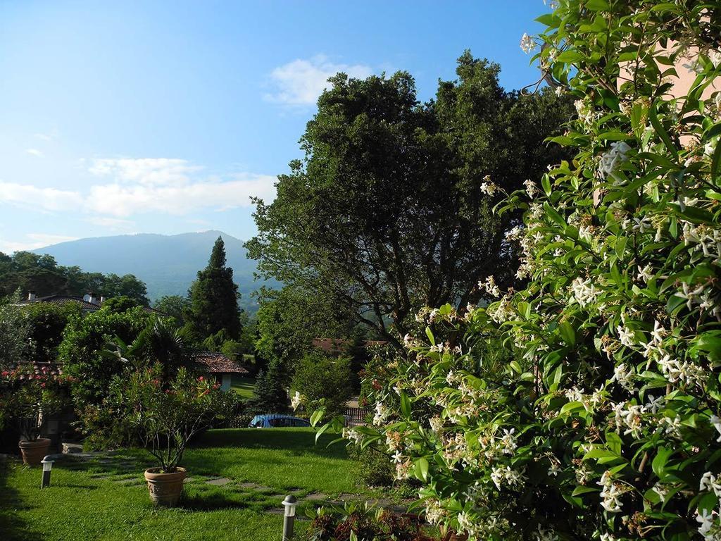 Villa Campo Dei Fiori Casciago Екстер'єр фото